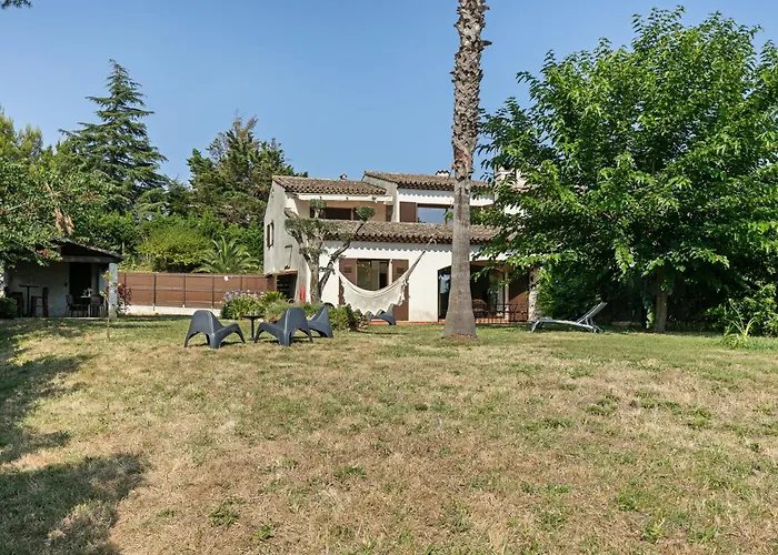 Calme Vakantiehuis Antibes